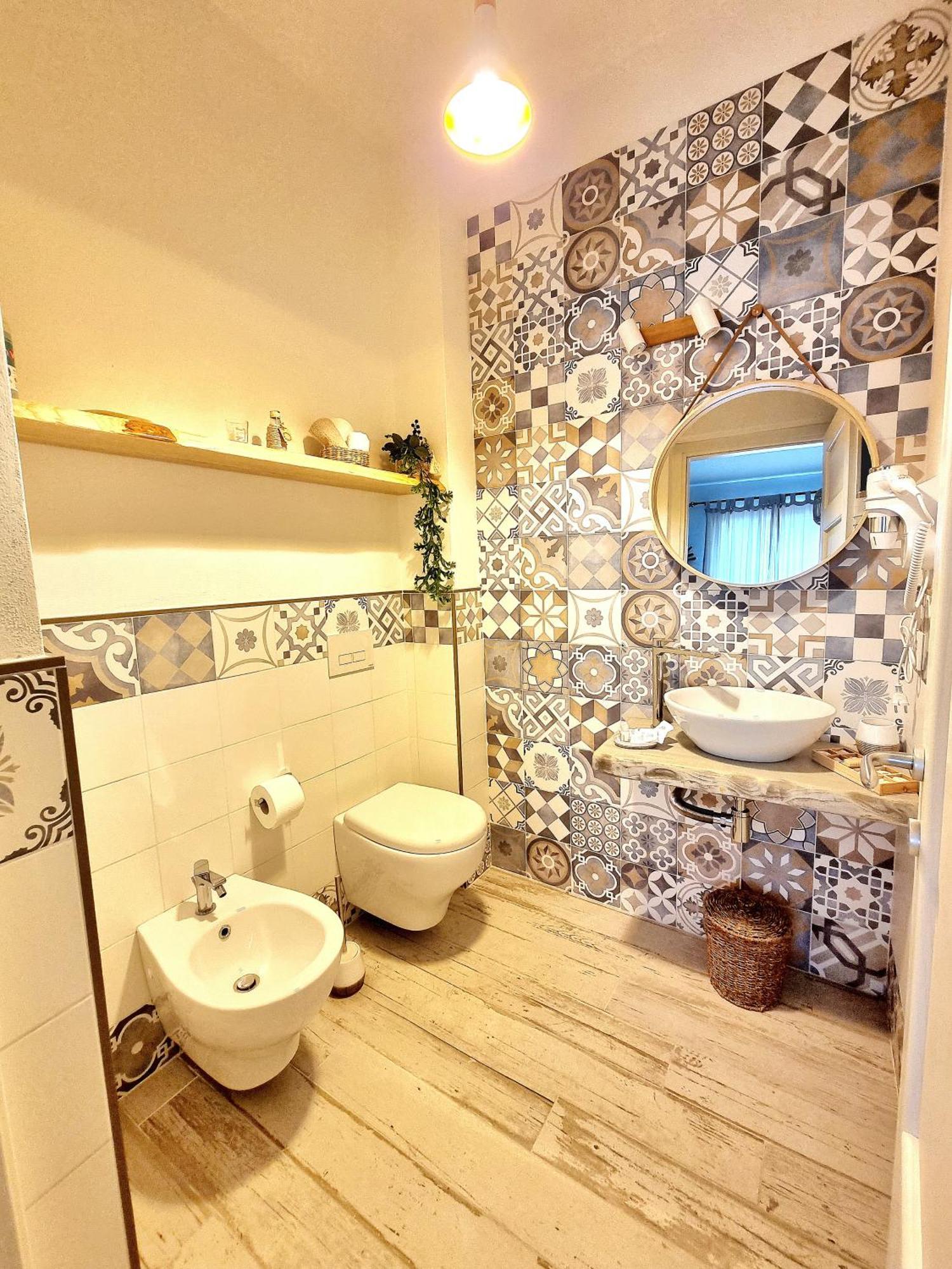 Hotel Golden House Porto Torres Esterno foto